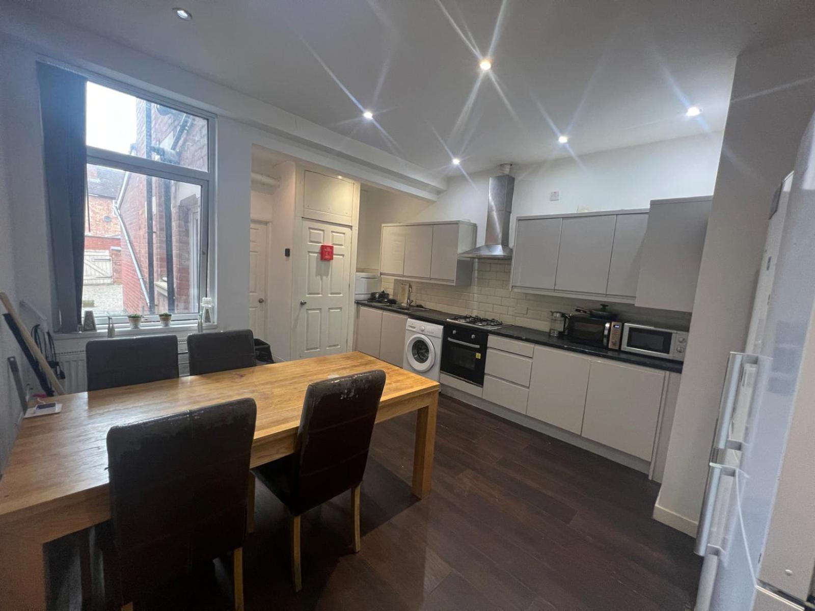 Deluxe Ensuite Double Room With Ensuite Coventry Exterior foto