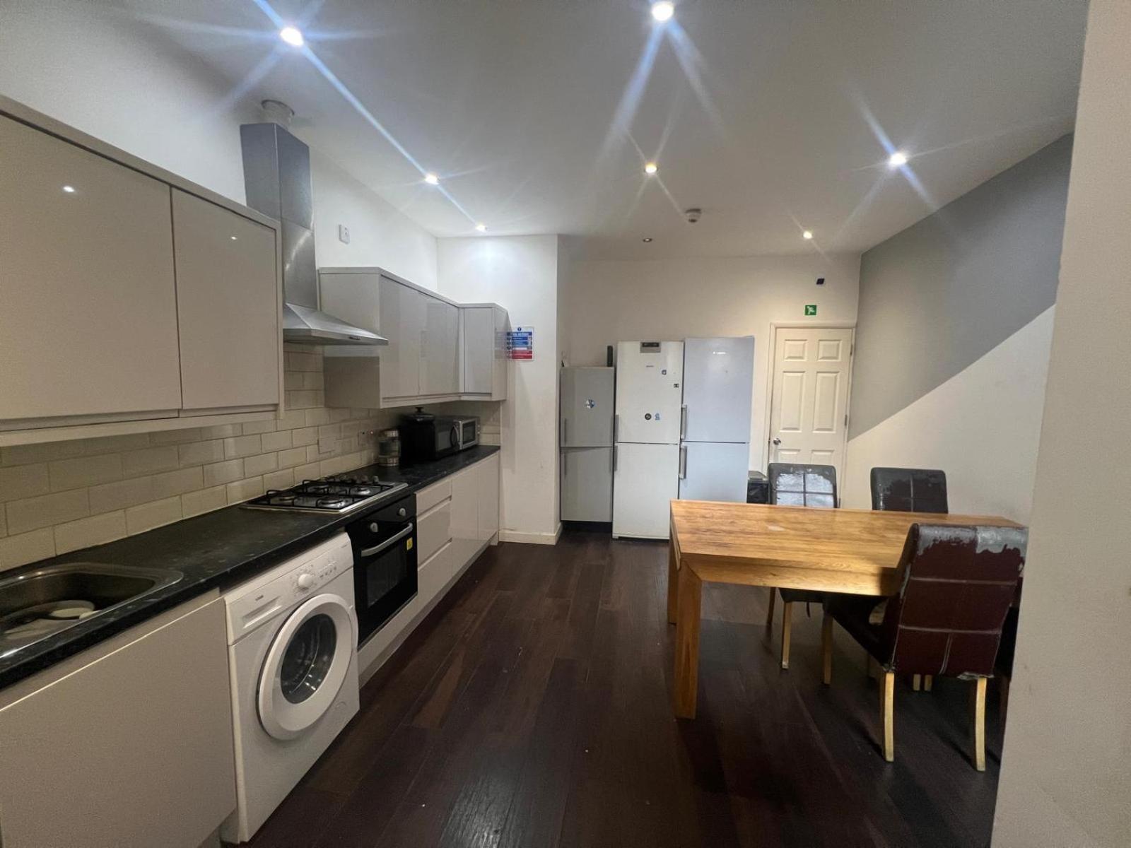 Deluxe Ensuite Double Room With Ensuite Coventry Exterior foto